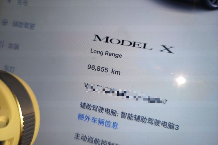 Used Tesla Model X 2019 Long-Range Version Odometer Close Up