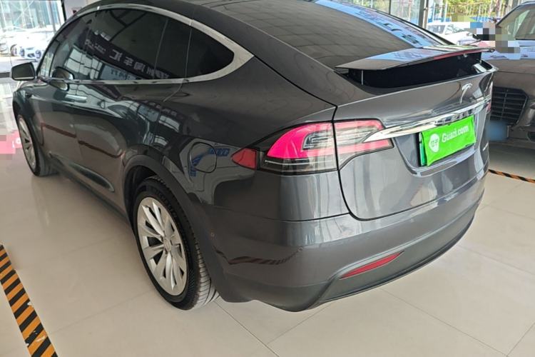 Used Tesla Model X 2019 Long-Range Version Rear Left 45 Deg