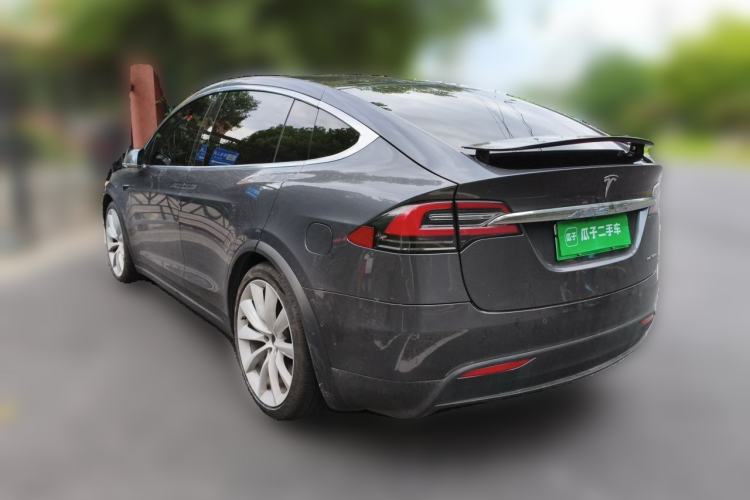 Used Tesla Model X 2019 Long-Range Version Rear Left 45 Deg