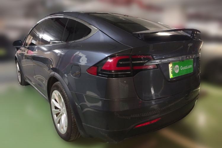 Used Tesla Model X 2019 Long-Range Version Rear Left 45 Deg