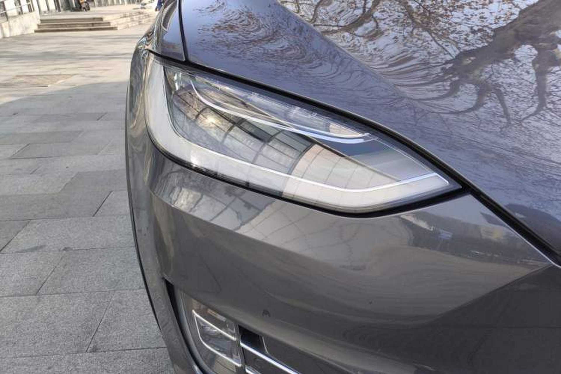 Used Tesla Model X 2019 Long-Range Version Right Front Headlight
