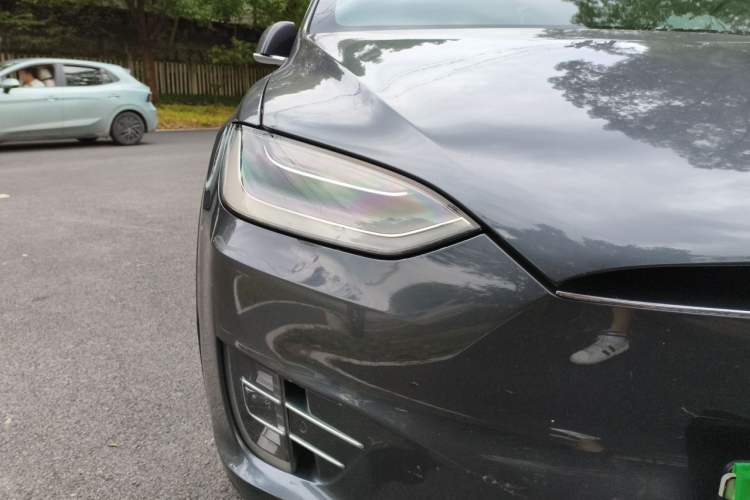 Used Tesla Model X 2019 Long-Range Version Right Front Headlight