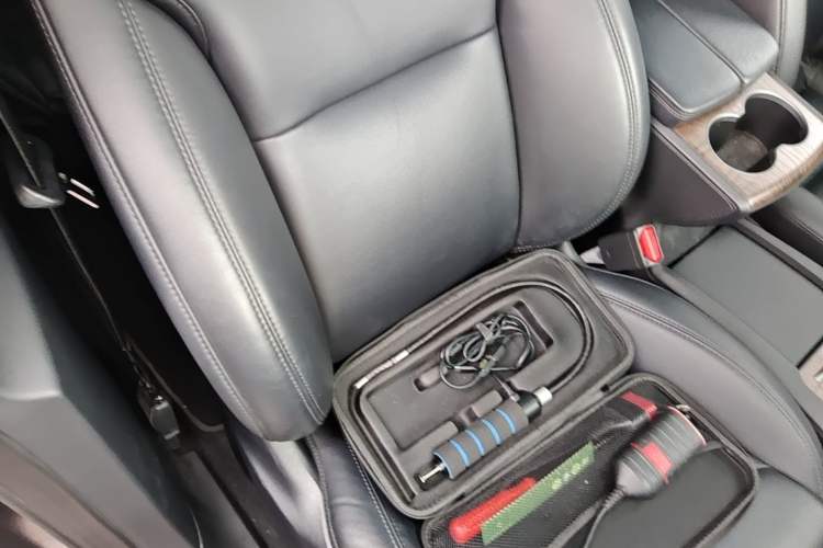 Used Tesla Model X 2019 Long-Range Version Right Front Seat
