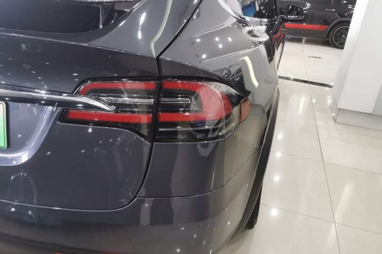 Used Tesla Model X 2019 Long-Range Version Right Rear Taillight