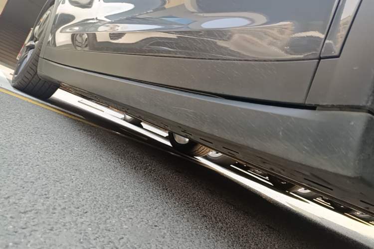 Used Tesla Model X 2019 Performance High-Performance Edition Right Side Sill