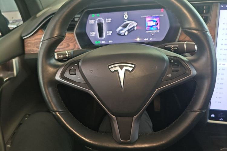 Used Tesla Model X 2019 Long-Range Version Steering Wheel