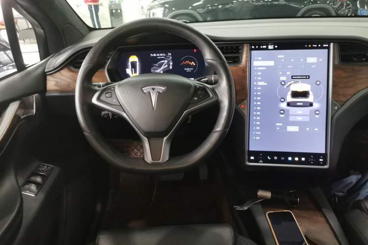 Used Tesla Model X 2019 Long-Range Version Steering Wheel