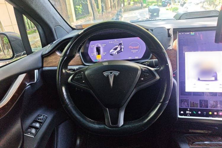 Used Tesla Model X 2019 Long-Range Version Steering Wheel