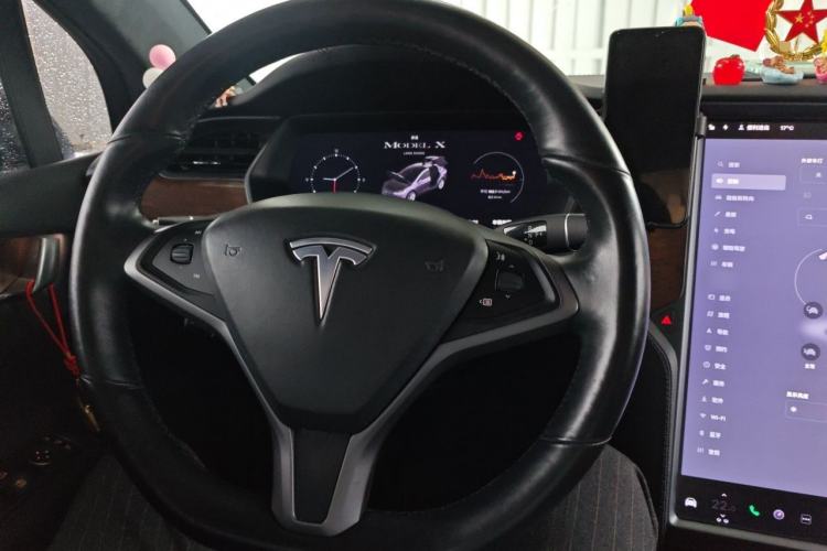 Used Tesla Model X 2019 Standard Range Version Steering Wheel