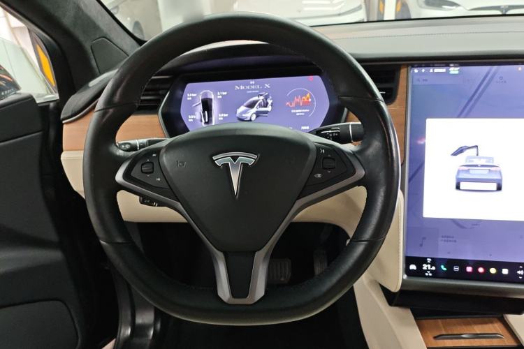 Used Tesla Model X 2019 Long-Range Version Steering Wheel