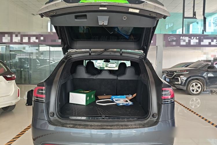 Used Tesla Model X 2019 Long-Range Version Trunk