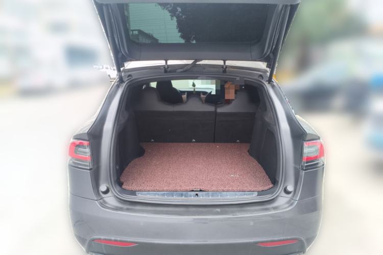 Used Tesla Model X 2019 Long-Range Version Trunk