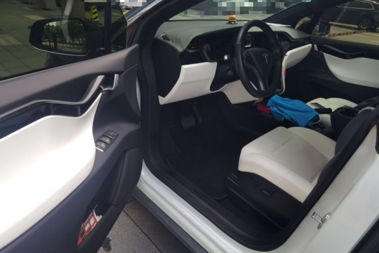 Used Tesla Model X 2019 Long-Range Version Driver Seat