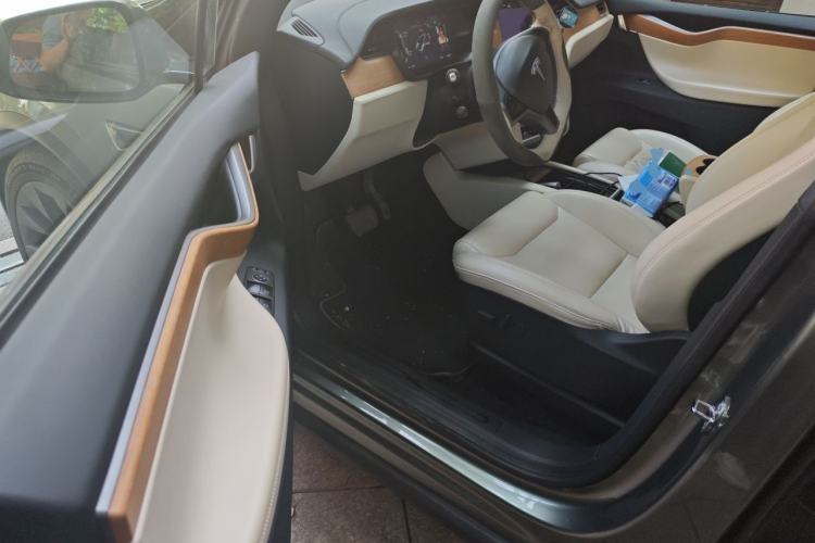 Used Tesla Model X 2019 Long-Range Version Driver Seat