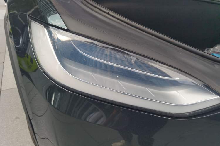 Used Tesla Model X 2019 Long-Range Version Right Front Headlight
