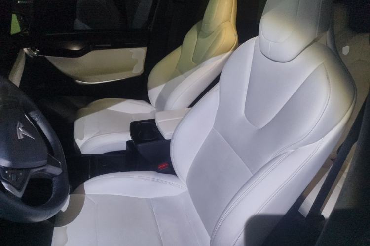Used Tesla Model X 2019 Long-Range Version Left Front Seat