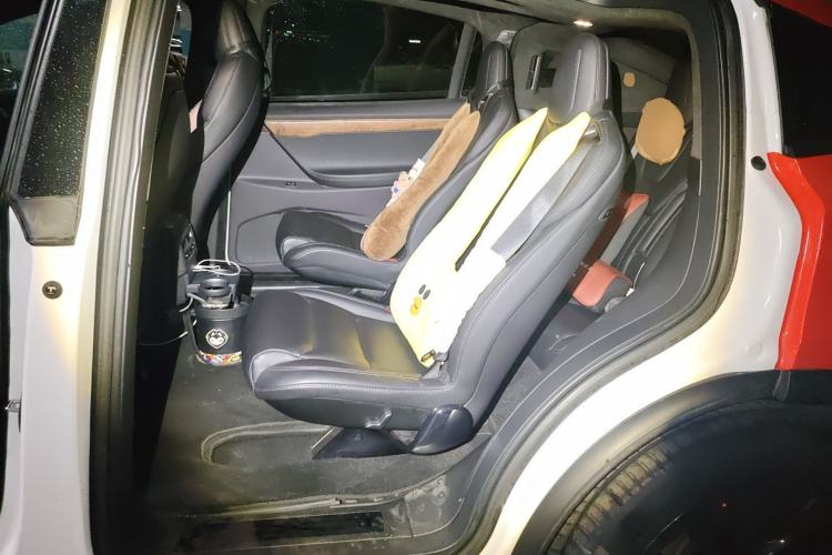 Used Tesla Model X 2019 Long-Range Version Left Rear Seat