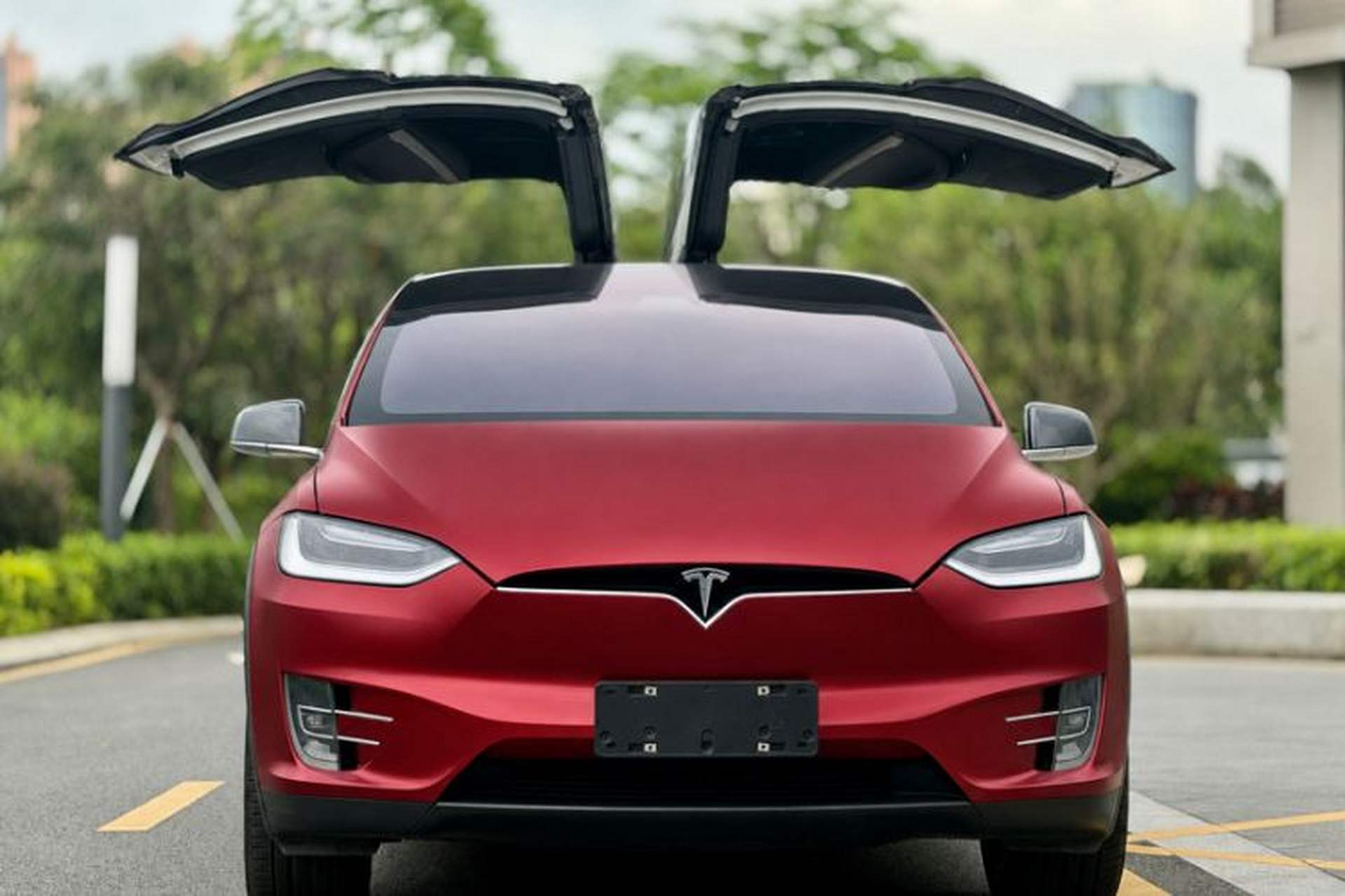 Used Tesla Model X 2019 Long-Range Version Exterior 5