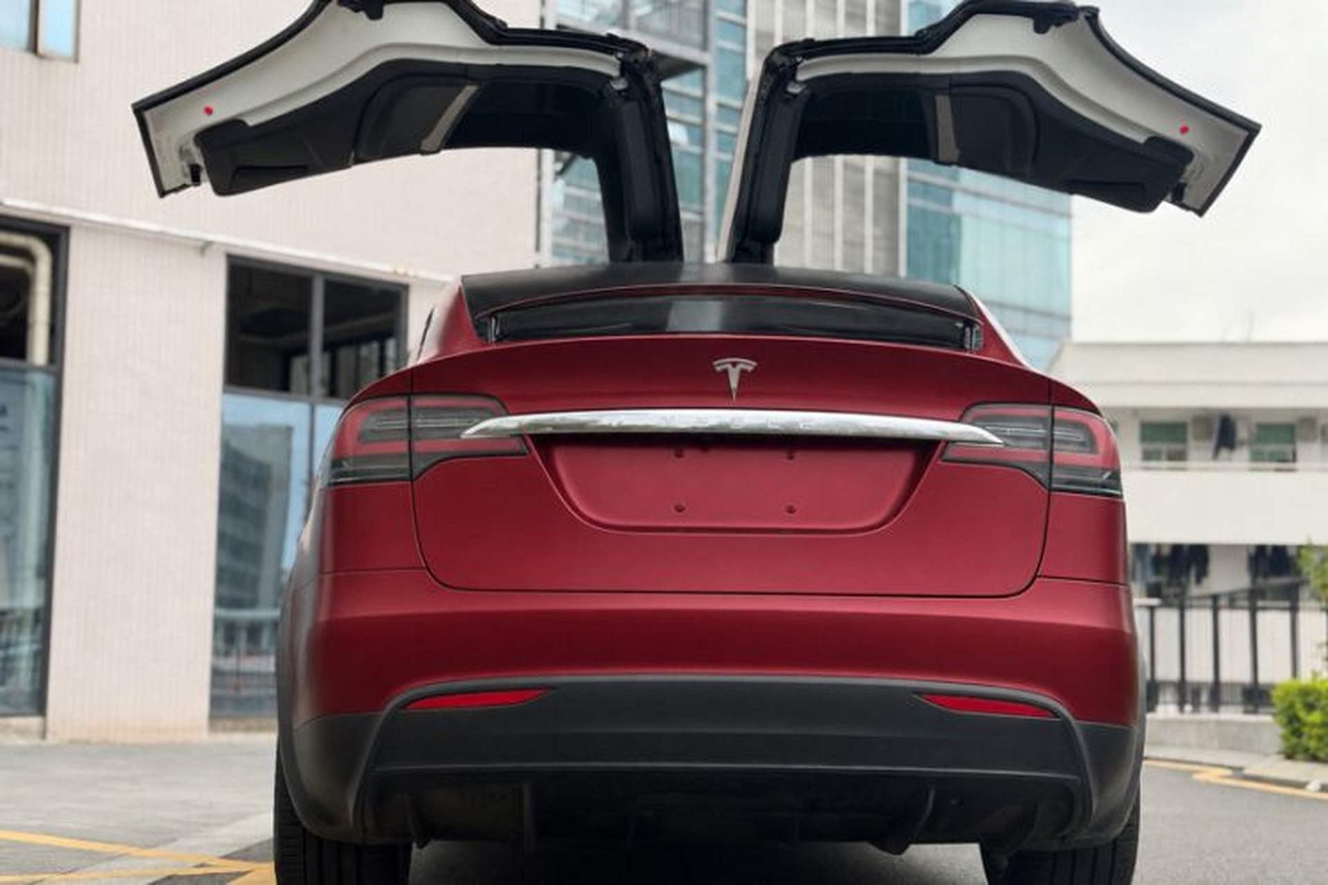 Used Tesla Model X 2019 Long-Range Version Exterior 6