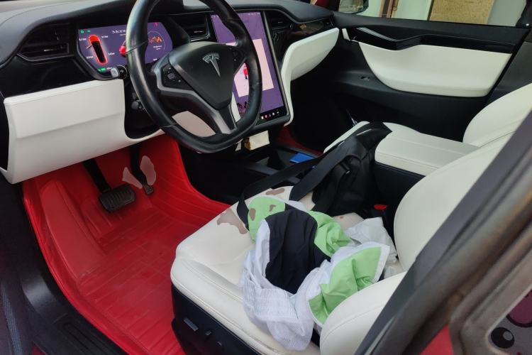 Used Tesla Model X 2019 Long-Range Version Left Front Seat