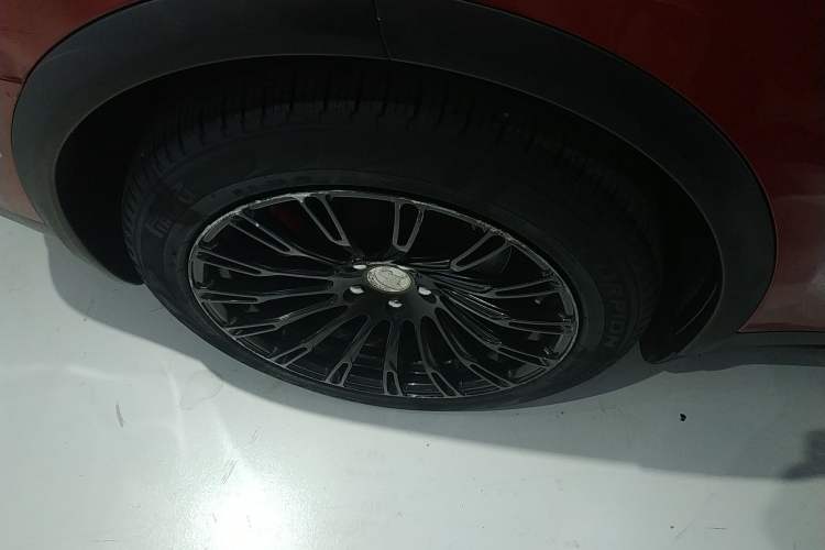 Used Tesla Model X 2019 Performance High-Performance Edition Right Rear Wheel Hub
