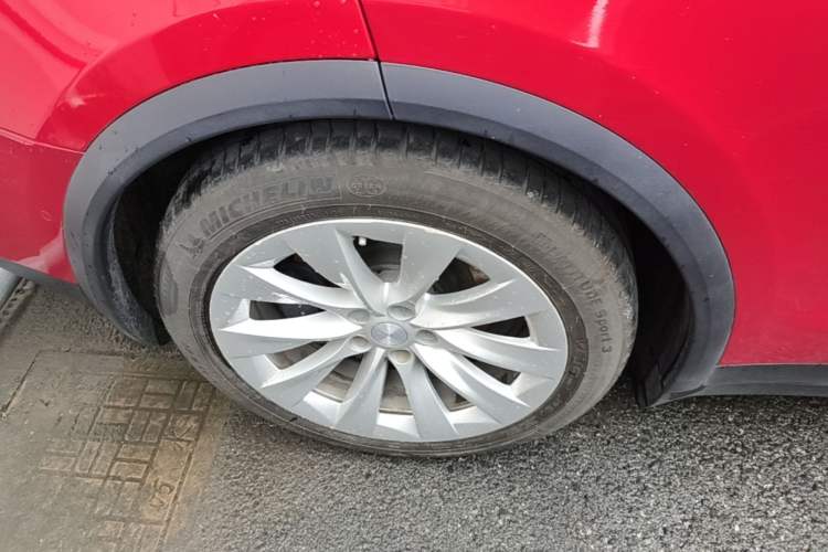Used Tesla Model X 2019 Long-Range Version Right Rear Wheel Hub