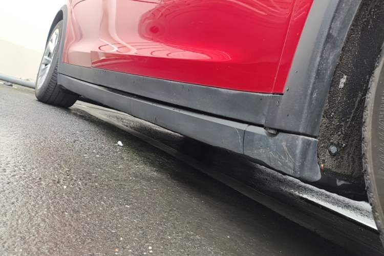 Used Tesla Model X 2019 Long-Range Version Right Side Sill