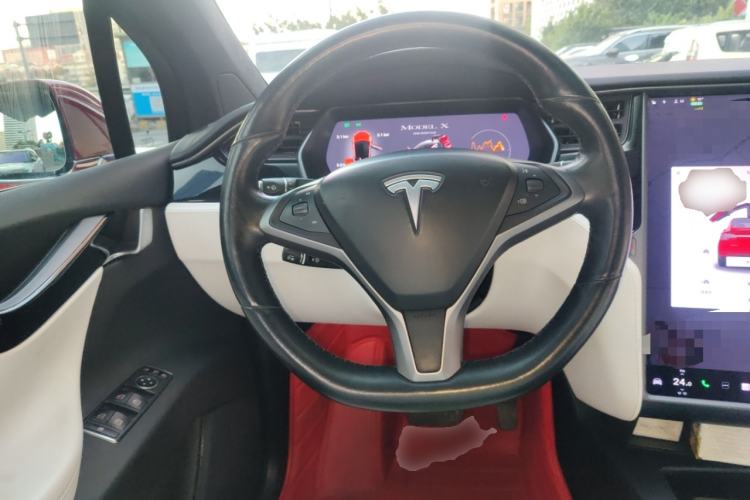 Used Tesla Model X 2019 Long-Range Version Steering Wheel