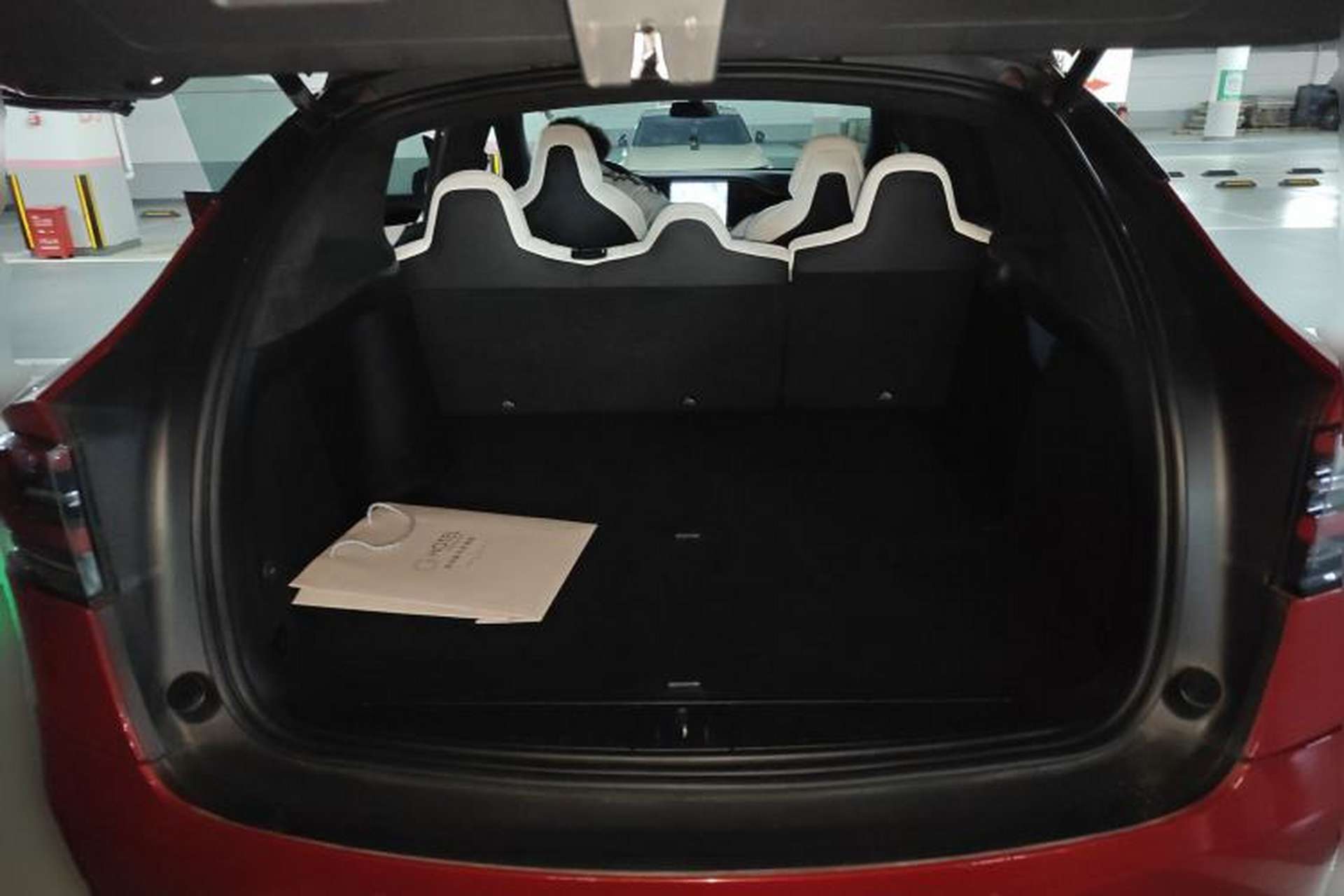 Used Tesla Model X 2019 Long-Range Version Trunk