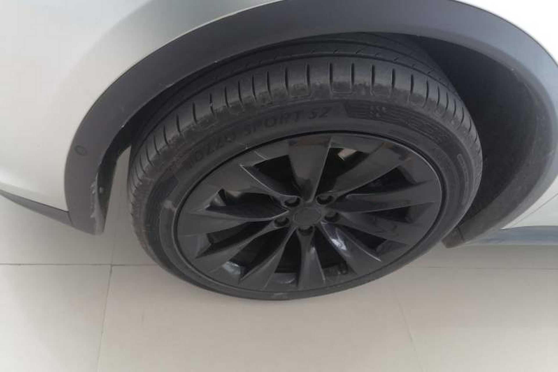 Used Tesla Model X 2019 Long-Range Version Exterior 4