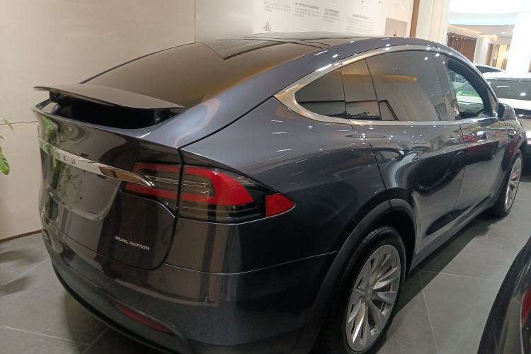 Used Tesla Model X 2019 Long-Range Version Exterior 5