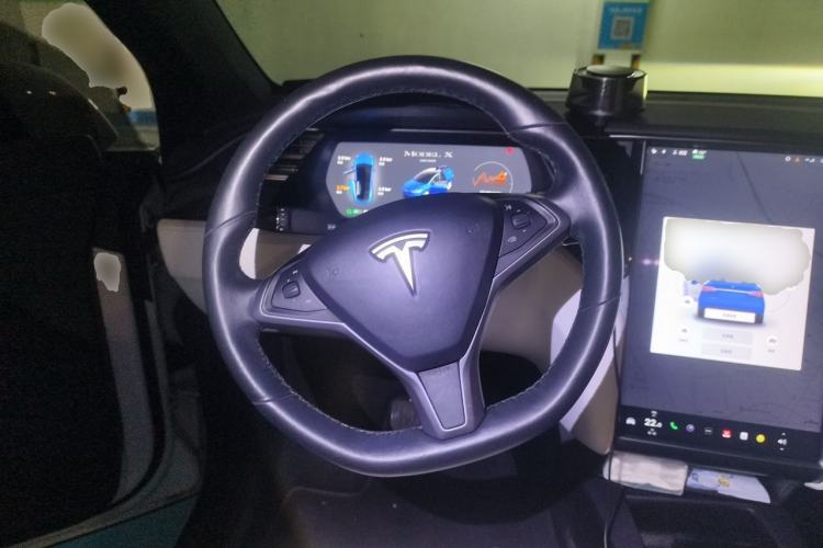 Used Tesla Model X 2019 Long-Range Version Steering Wheel