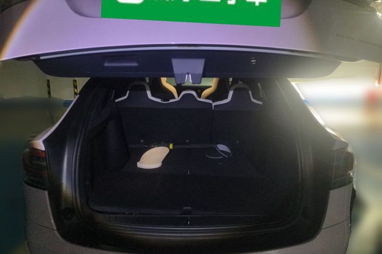 Used Tesla Model X 2019 Long-Range Version Trunk