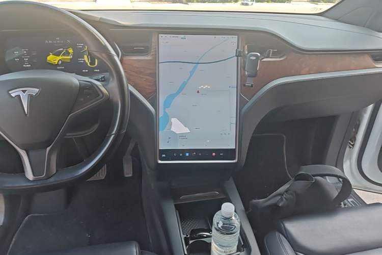Used Tesla Model X 2019 Long-Range Version Audio And AC Panel