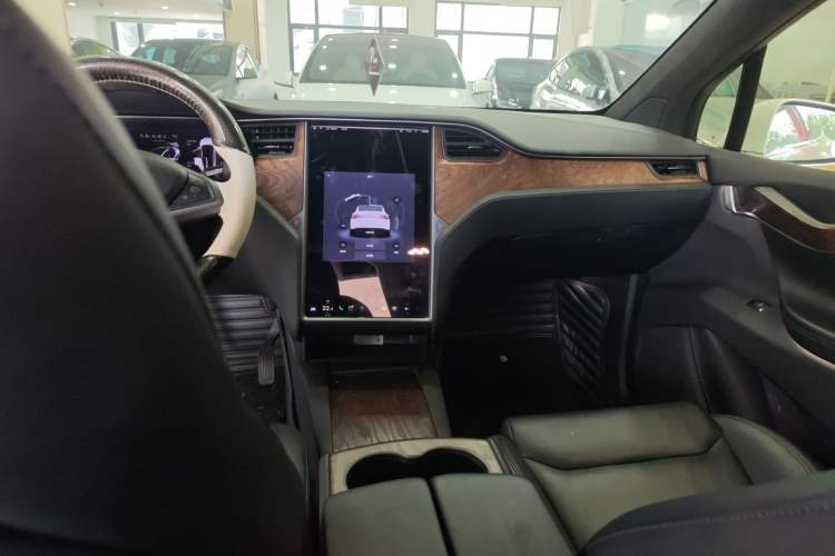 Used Tesla Model X 2019 Long-Range Version Audio And AC Panel