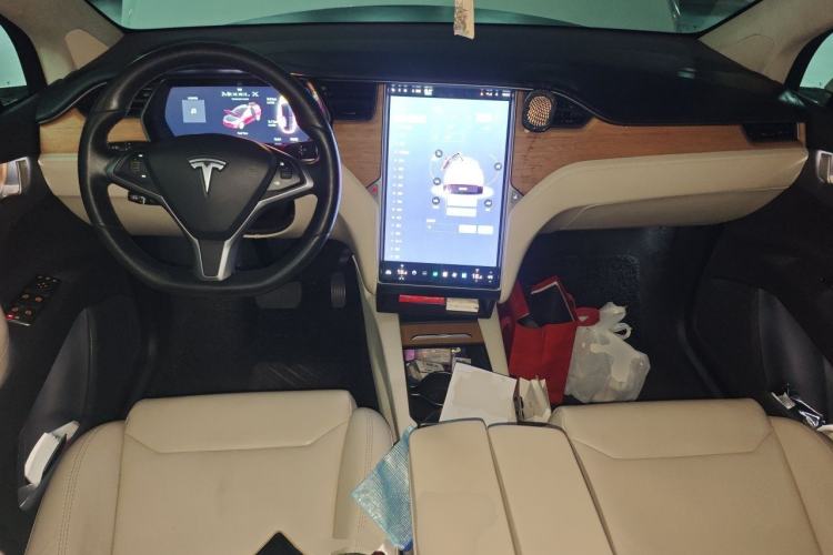 Used Tesla Model X 2019 Standard Range Version Center Console