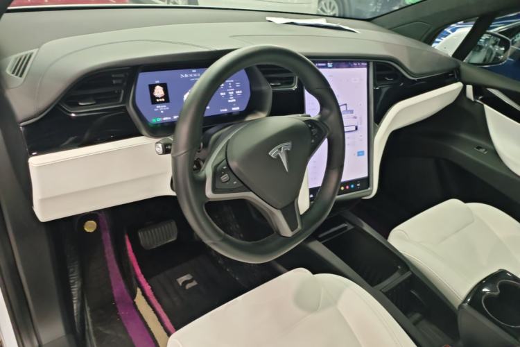 Used Tesla Model X 2019 Long-Range Version Center Console