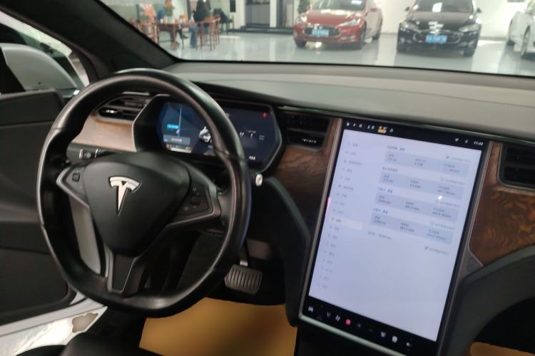 Used Tesla Model X 2019 Long-Range Version Center Console