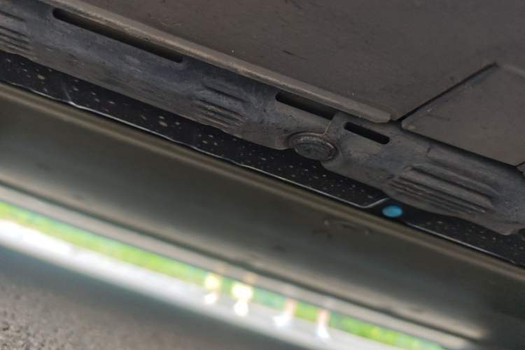 Used Tesla Model X 2019 Long-Range Version Chassis Front Left