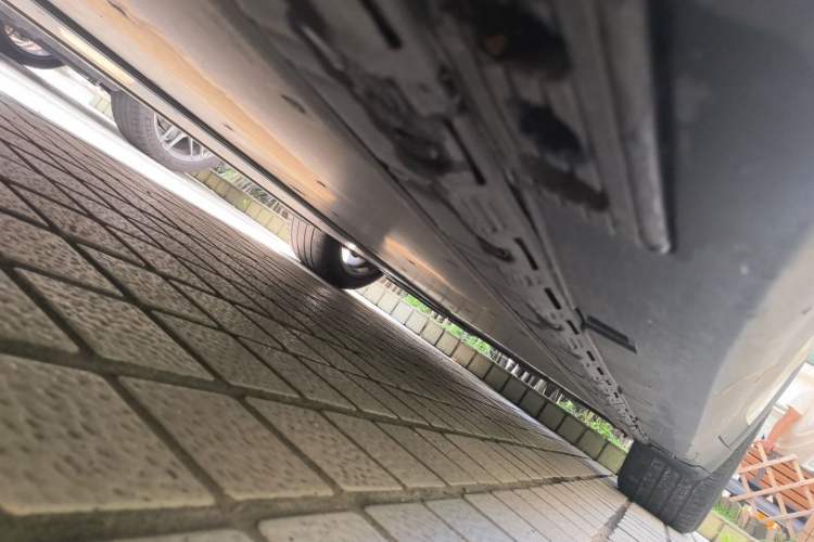 Used Tesla Model X 2019 Long-Range Version Chassis Front Left