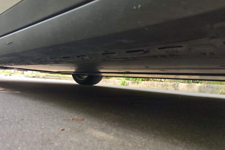 Used Tesla Model X 2019 Long-Range Version Chassis Front Right