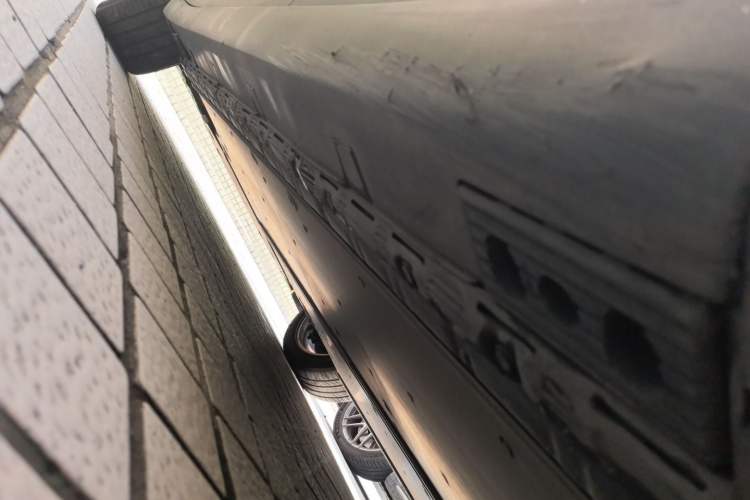 Used Tesla Model X 2019 Long-Range Version Chassis Rear Left