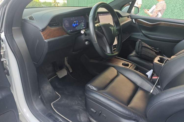 Used Tesla Model X 2019 Long-Range Version Driver Seat