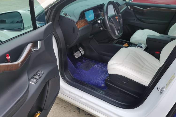 Used Tesla Model X 2019 Long-Range Version Driver Seat