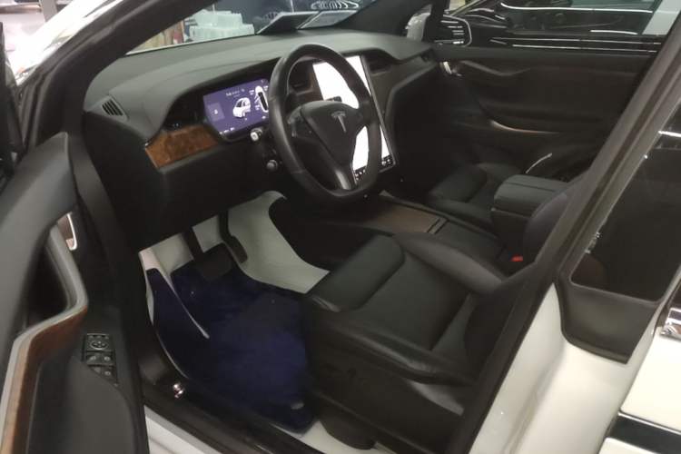 Used Tesla Model X 2019 Long-Range Version Driver Seat