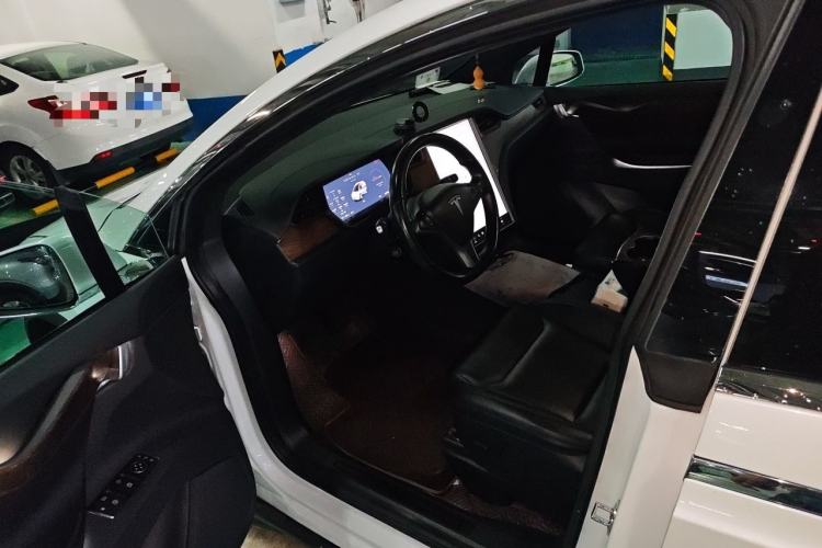 Used Tesla Model X 2019 Long-Range Version Driver Seat