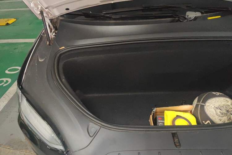 Used Tesla Model X 2019 Long-Range Version Engine Bay Right