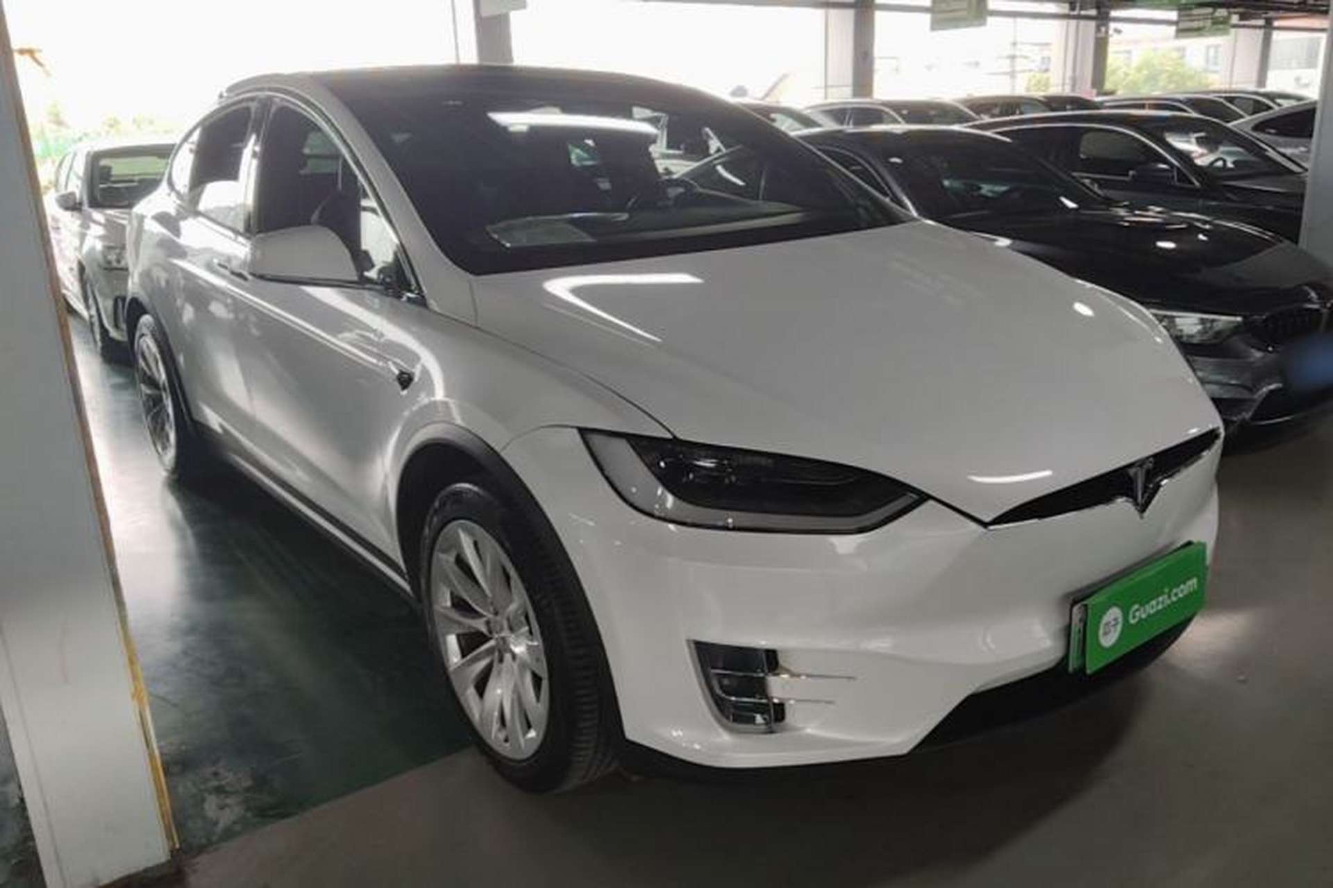Used Tesla Model X 2019 Long-Range Version Exterior 1
