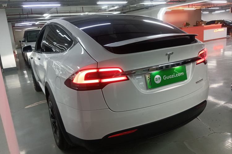 Used Tesla Model X 2019 Long-Range Version Exterior 2
