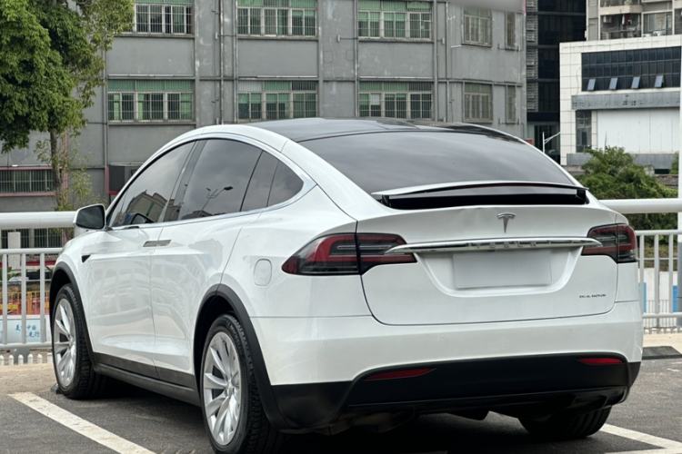 Used Tesla Model X 2019 Long-Range Version Exterior 2